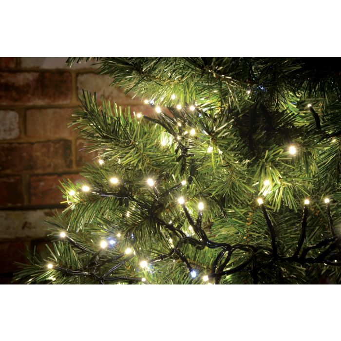 Cluster LED Outdoor String Lights with Twinkle Effect