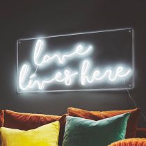 LED Neon - Love Lives Here